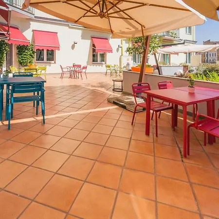 Ibis Styles Napoli Garibaldi-2